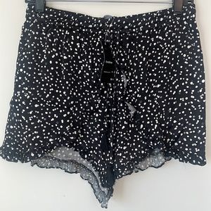 bebe black and white overlay short